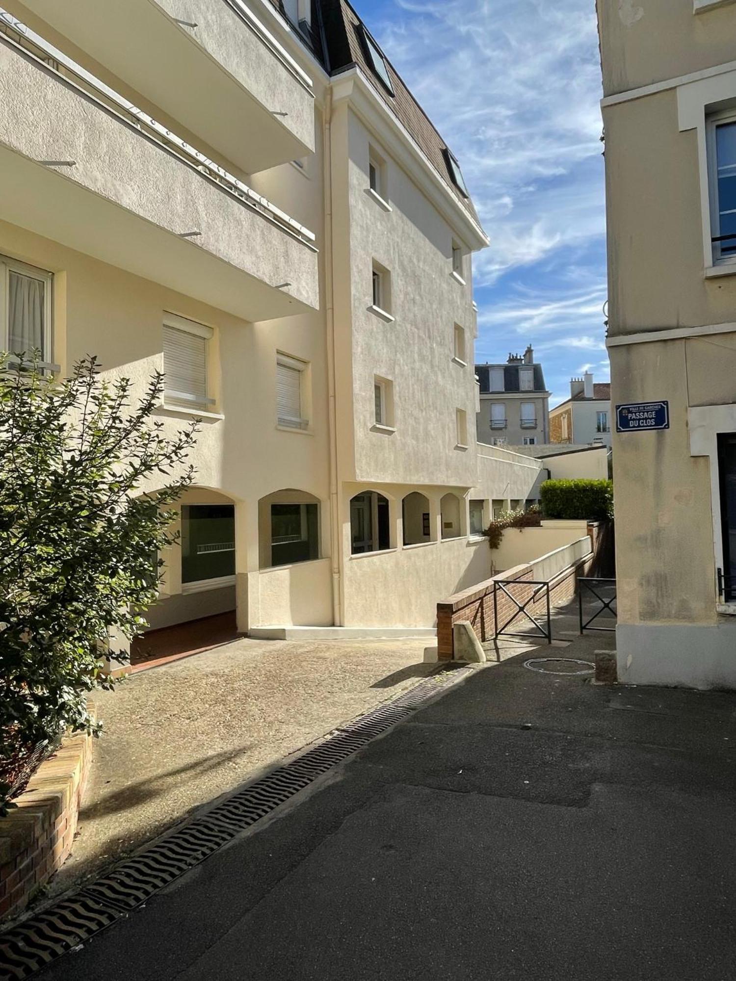L'Athos - Appartement Equipe - Entre Paris Et Versailles - Haut Debit Garches 외부 사진